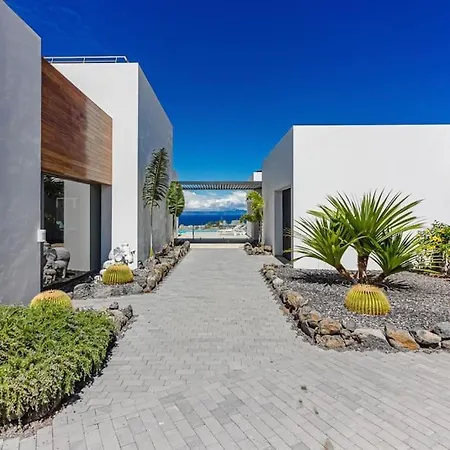 Karat Playa Paraiso Villa *